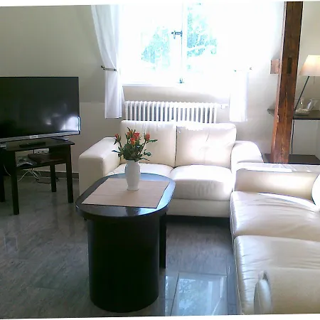 Residenz Bleichroder - Ferienwohnung 8 *